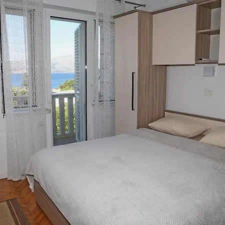 In With Seaview, Balcony, Air Condition, Wifi Апартаменты *
